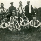 Soccer team 1932.jpg